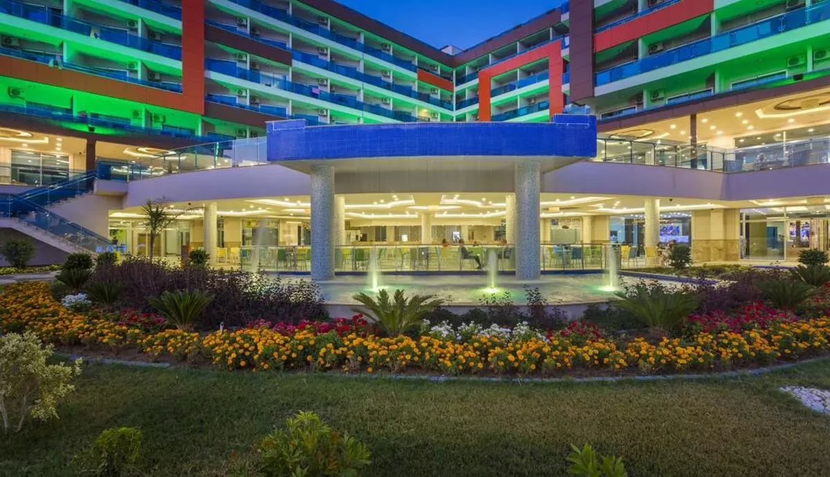 HOTEL LONICERAALANYA.jpg